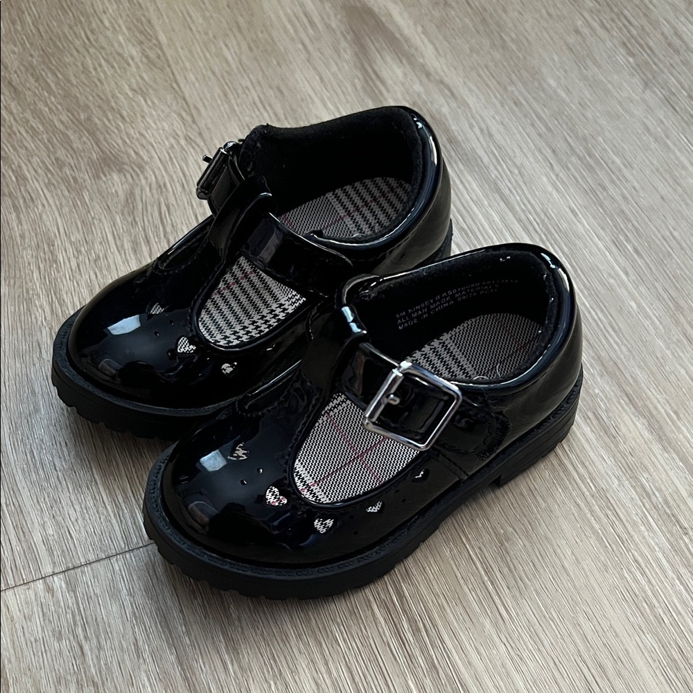 Kids Black Patent Mary Jane Shoes with Buckle